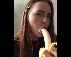 POV Pretty Jul Sucks a Banana well (blowjobs, Mouth, Vore, Deep, Fetish)