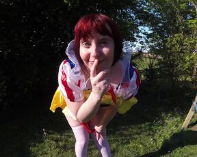 Snow White cosplay flashing Outdoors