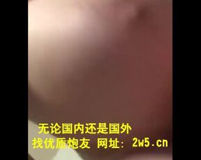 和怀孕9个月的孕妇做爱，感觉就是不一样，内射，叫声销魂