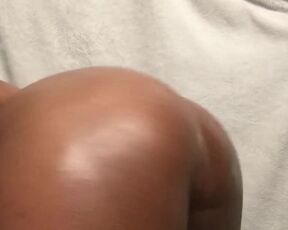 Twerking my Fat Black Ass