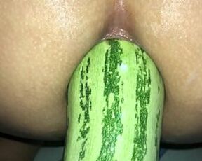 extreme anal dilation - zucchini