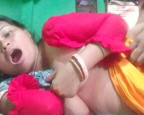 Desi bhabhi ki doggy style me chudayi