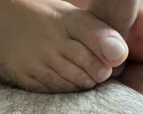 Natural footjob