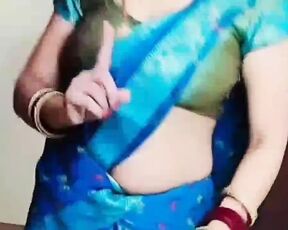 Beautiful outdoor Bhabhi porn video