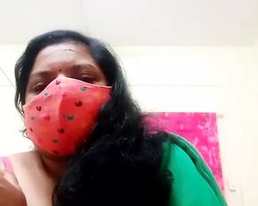 Desi Indian aunty Divya Rani