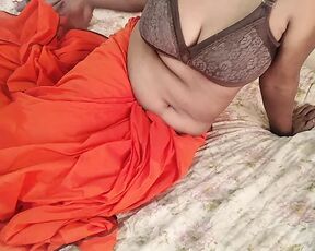 Indian Desi Bhabhi Dammi Eenjoing Her Self 22