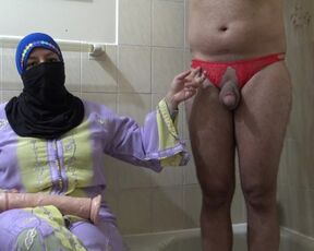 مصرية بتخون جوزها بترسل فيديوهات لجرها كلام مصري arab wife with indian cuckold husband