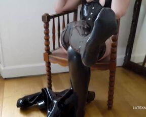 You're just pathetic for Miss Chill's thigh high boots. I want to see you worship them.