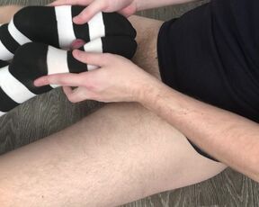 sexy girl footjob & sockjob with knee socks cumshot feet