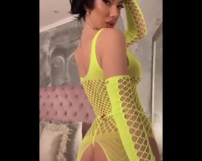 VivienneRuth teasing you with her fishnet covered curves! @lourdesmodels