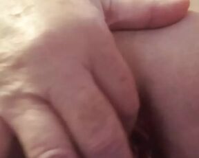 Hot Gilf Fingering Herself to Orgasm