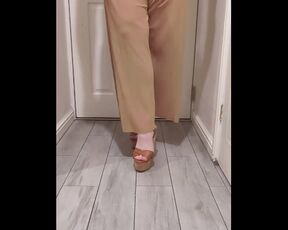 I enjoy teasing you in my wedges and flowing summer trousers