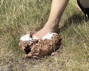 Smashing a cake with my feet